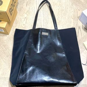 Jimmy choos bag came with perfume